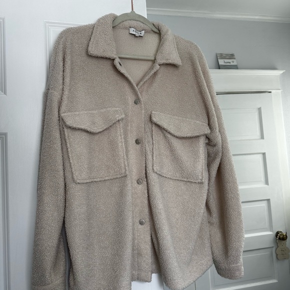 ACOA Cream Sherpa Button-Front Shacket - Picture 2 of 6